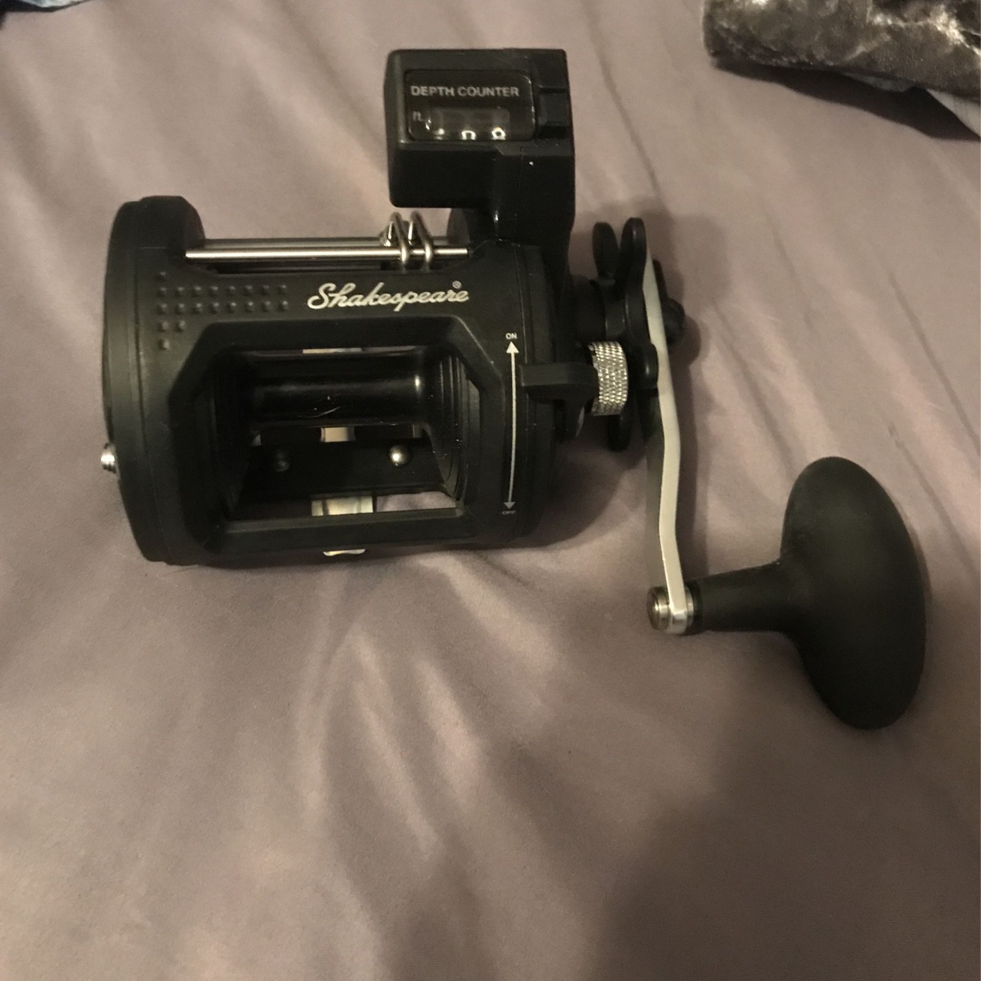 Shakespeare ATS Fishing Reel