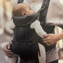Babybjorn Baby Carrier Free In Blue. 