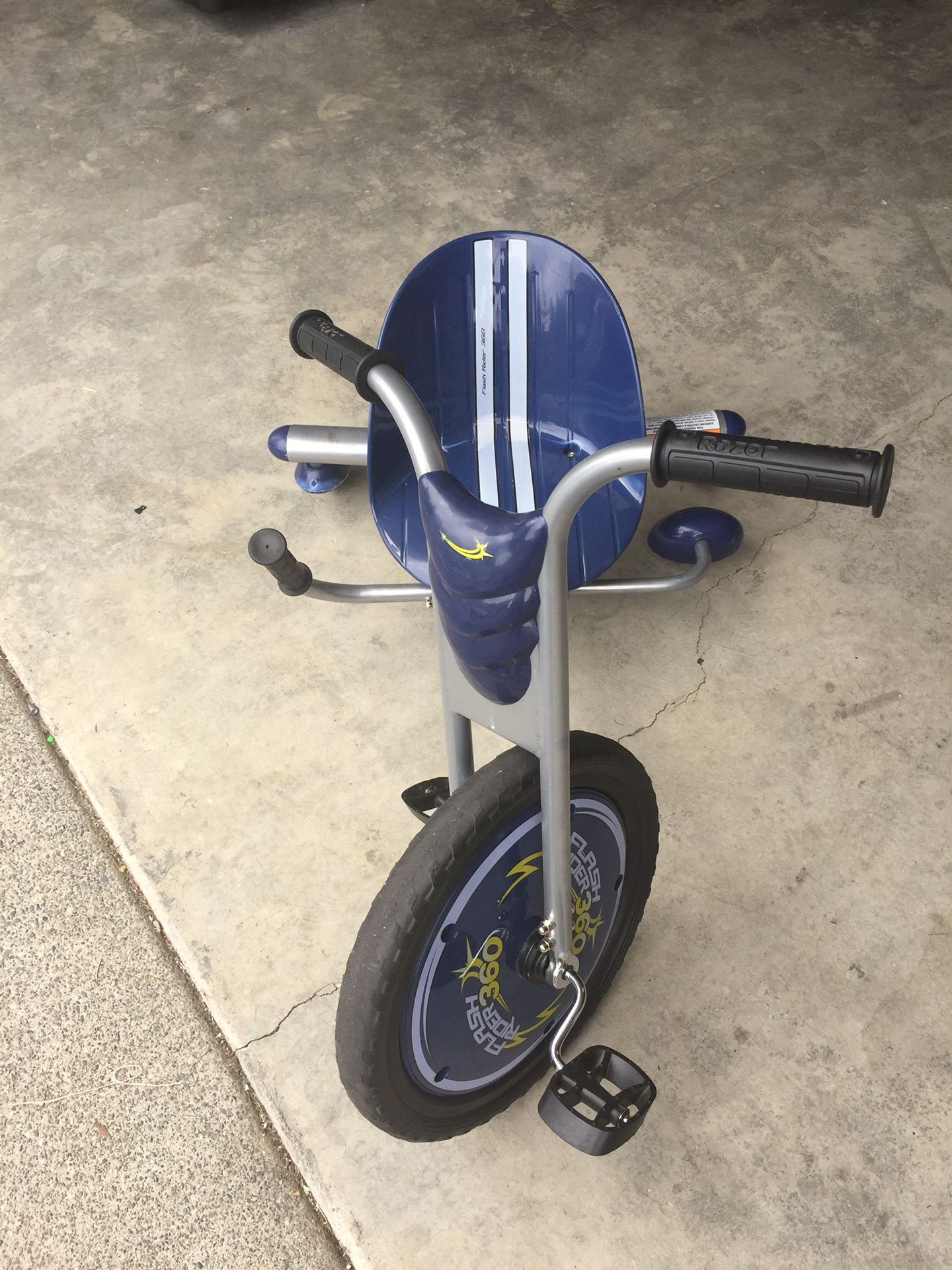 Razor flash rider 360