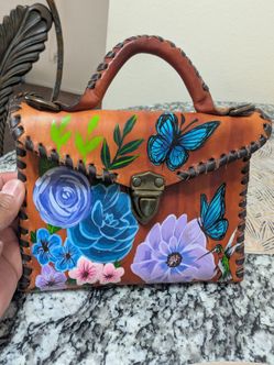 MINI ARTESANAL LEATHER PURSE !!