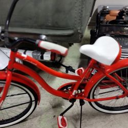 Womens Huffy Cranbrook Cruiser And Men's Custom Cruiser 