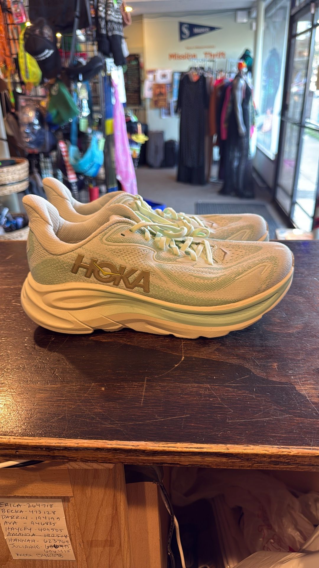 Hoka Clifton 10 Women’s Size 10D