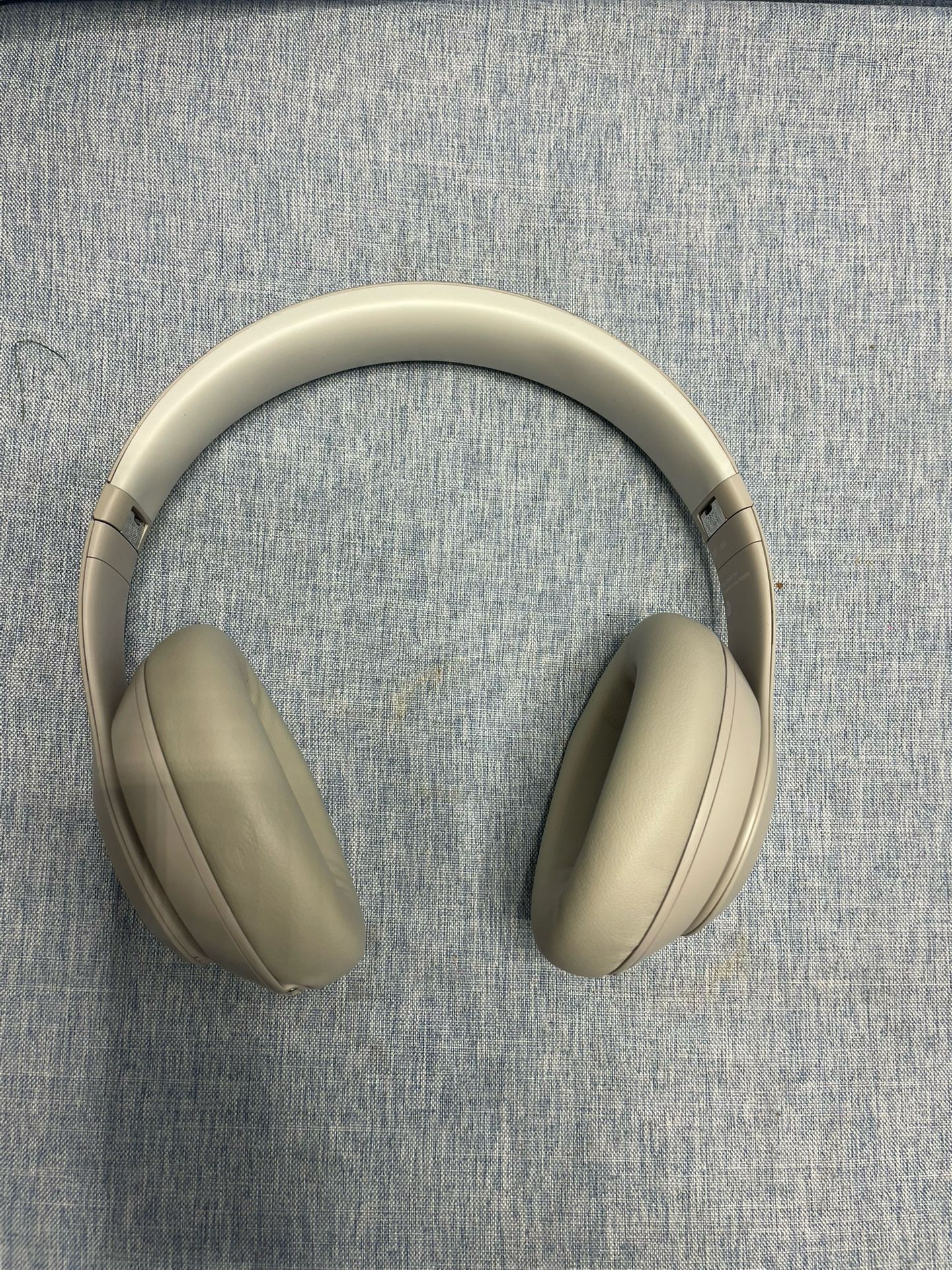 Beats Studio Pro Bluetooth Wireless Headphones