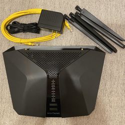 NIGHTHAWK AX6 AX5200 6-Stream Wi-Fi Router 
