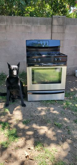 KENMORE STOVE  like new
