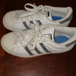 Adidas Shoes Mens 5 1/2- Womens Size 7
