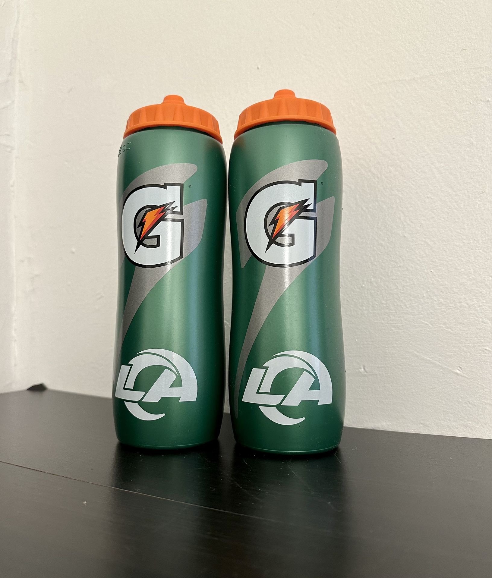 New Gatorade 32oz. Squeeze Bottle Los Angeles Rams NFL Logo