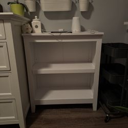 2 Book Shelves