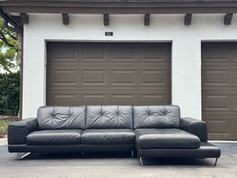 Couch/Sofa Sectional - Natuzzi - Delivery Available 🚛