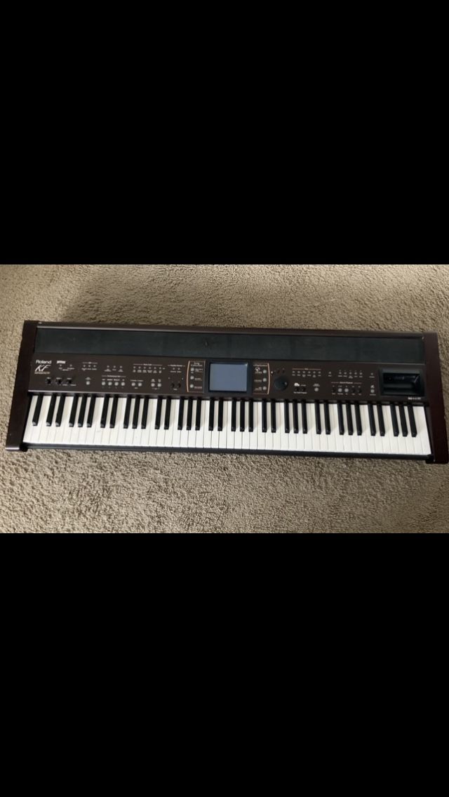 Roland KF-7 Digital Intelligent Piano