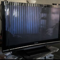 50” Panasonic Tv