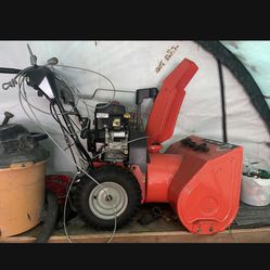 Mint Ariens Snowblower 30in Elec. Start  $1300 New