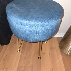 Small storage ottoman