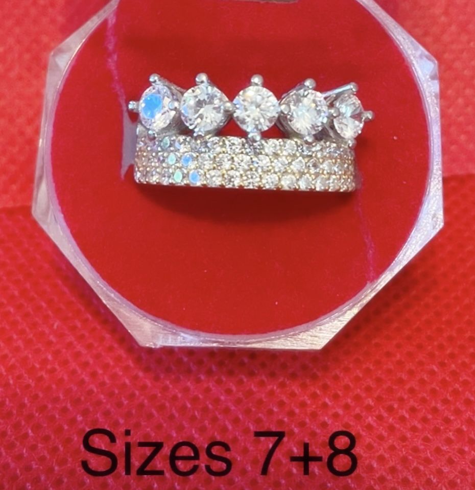 Engagement Ring With Box