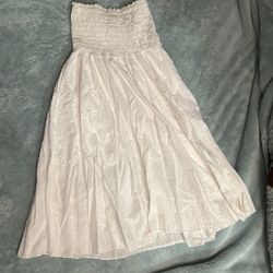 White Flowy Dress With Adjustable Length Ties Tune Scrunch Top 