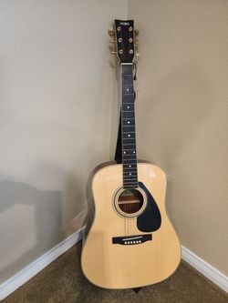 Yamaha acoustic guitar
