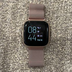 Fitbit Versa 2 Smartwatch 