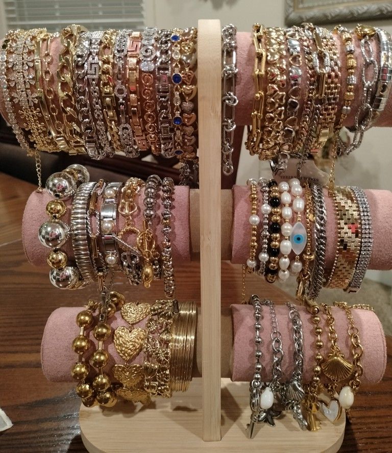 Women's Bracelets