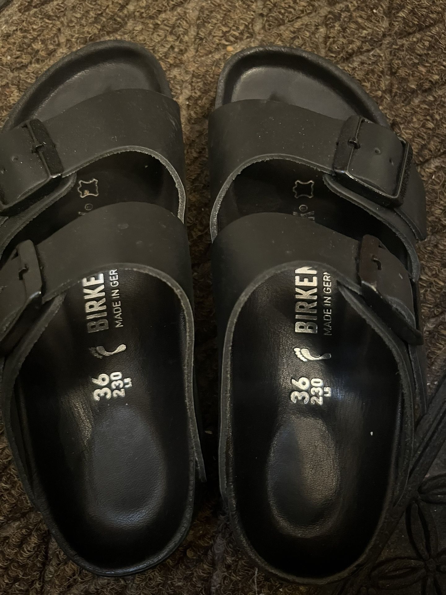 All Black Leather Arizona Birkenstocks Size 36-PENDING SALE