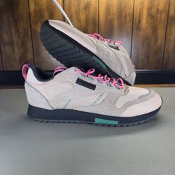 Men's Size: 11 Reebok