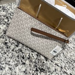 Mk Wristlet 