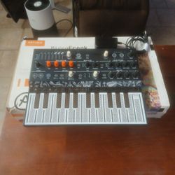 Arturia Mic Freak Senthesizer