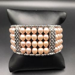 925 Sterling Silver Stunning Pearl Cuff bracelet Size 7.5