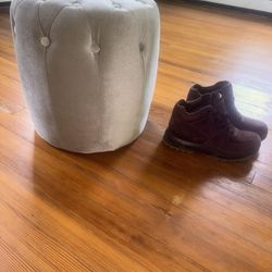 Ottoman (Bob’s Furniture)