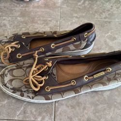 Canvas And Leather Boat Shoes 