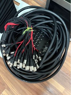 Seismic Audio 32-channel audio snake cable with stage box