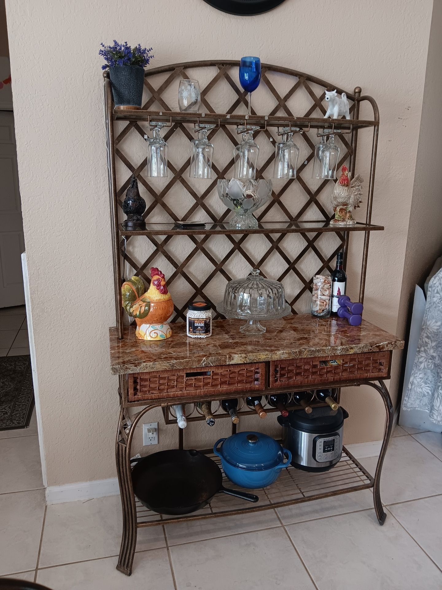 Like NEW!! Bakers Rack, 4 Chairs, Heavy Table And 6 Bar Stools