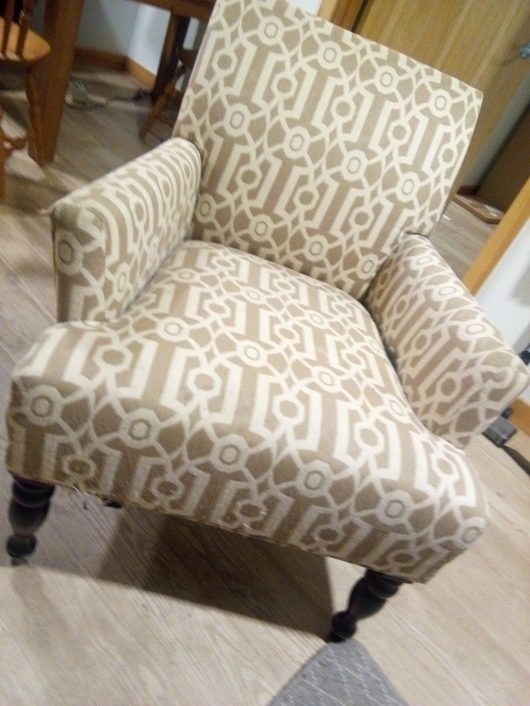 Antique Arm Chair With Design