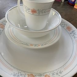 Correlle Dishware 4 Piece Sets