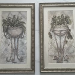 Pair of stylish paintings
