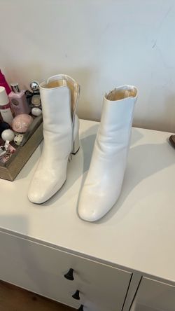 Women's White Mid Ankle Boot