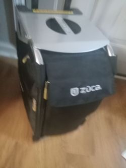 Rolling suitcase