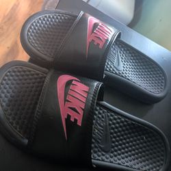 Women Nike Slides 