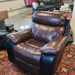 Leather Recliner Chair!