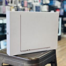 MacBook Air M3 Chip 13 Inch