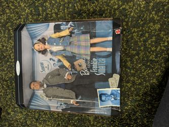 Mattel Barbie Loves Frankie Sinatra Doll Set 1999 Original Box