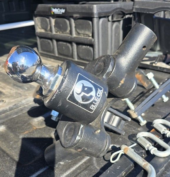 Blue Ox Weight Distribution Hitch