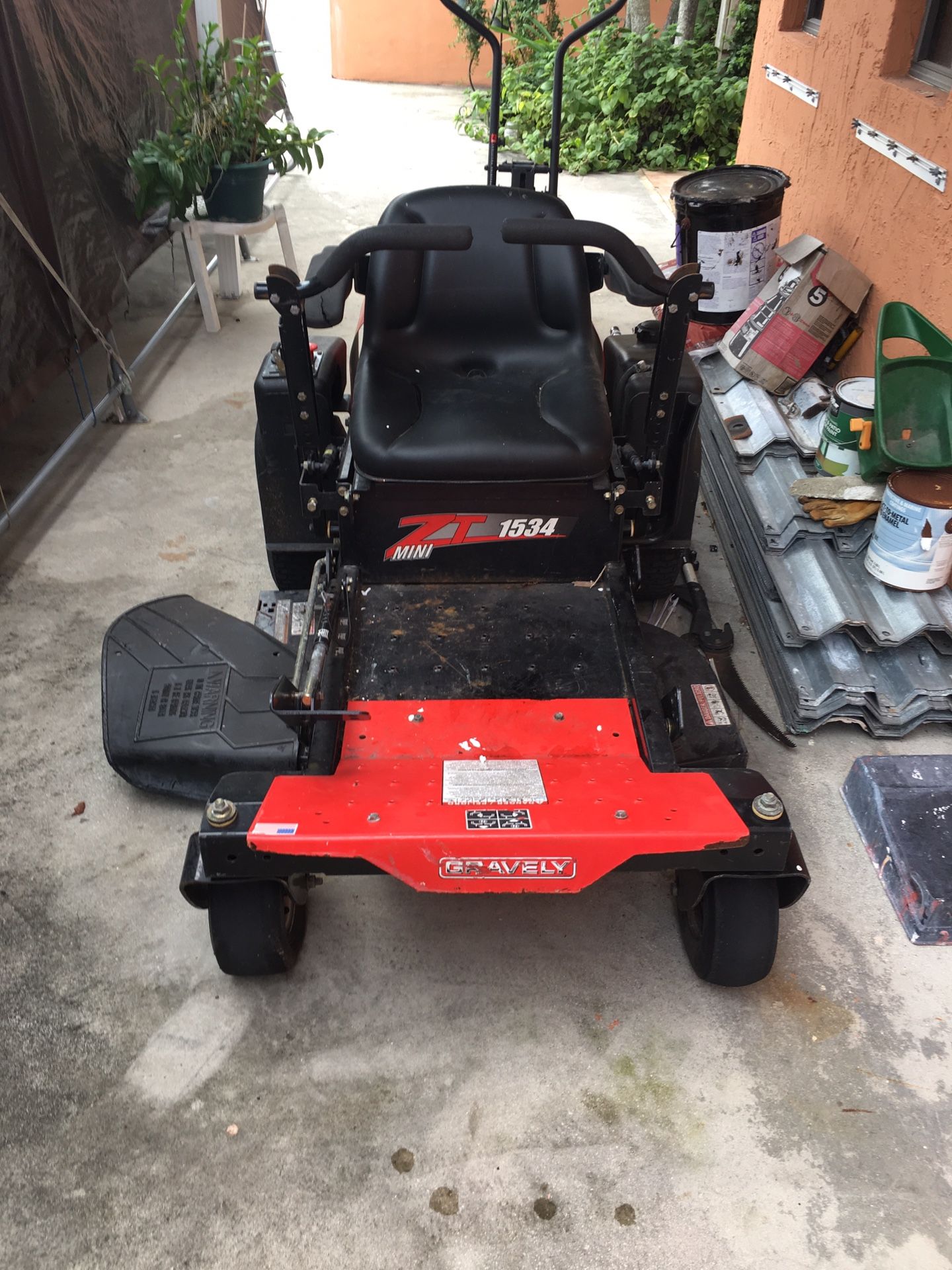 Gravely MiniZT 1534 34