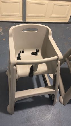 High chairs excellent condition