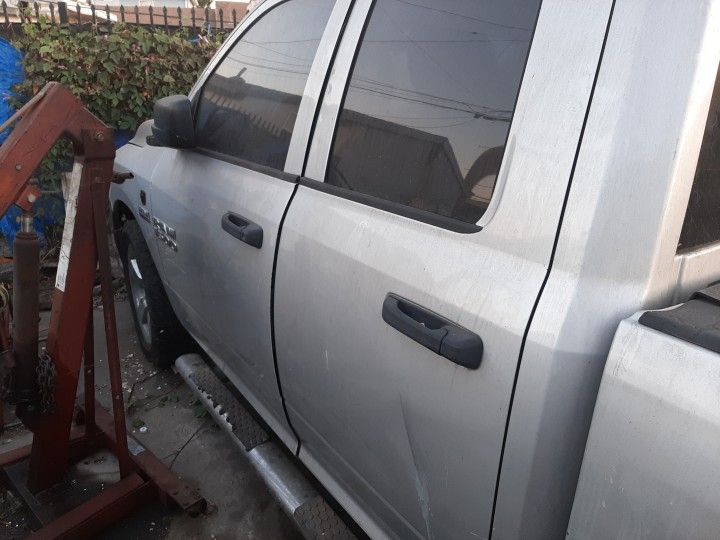 2014 Dodge Ram 1500 Hemi Engine 5.7
