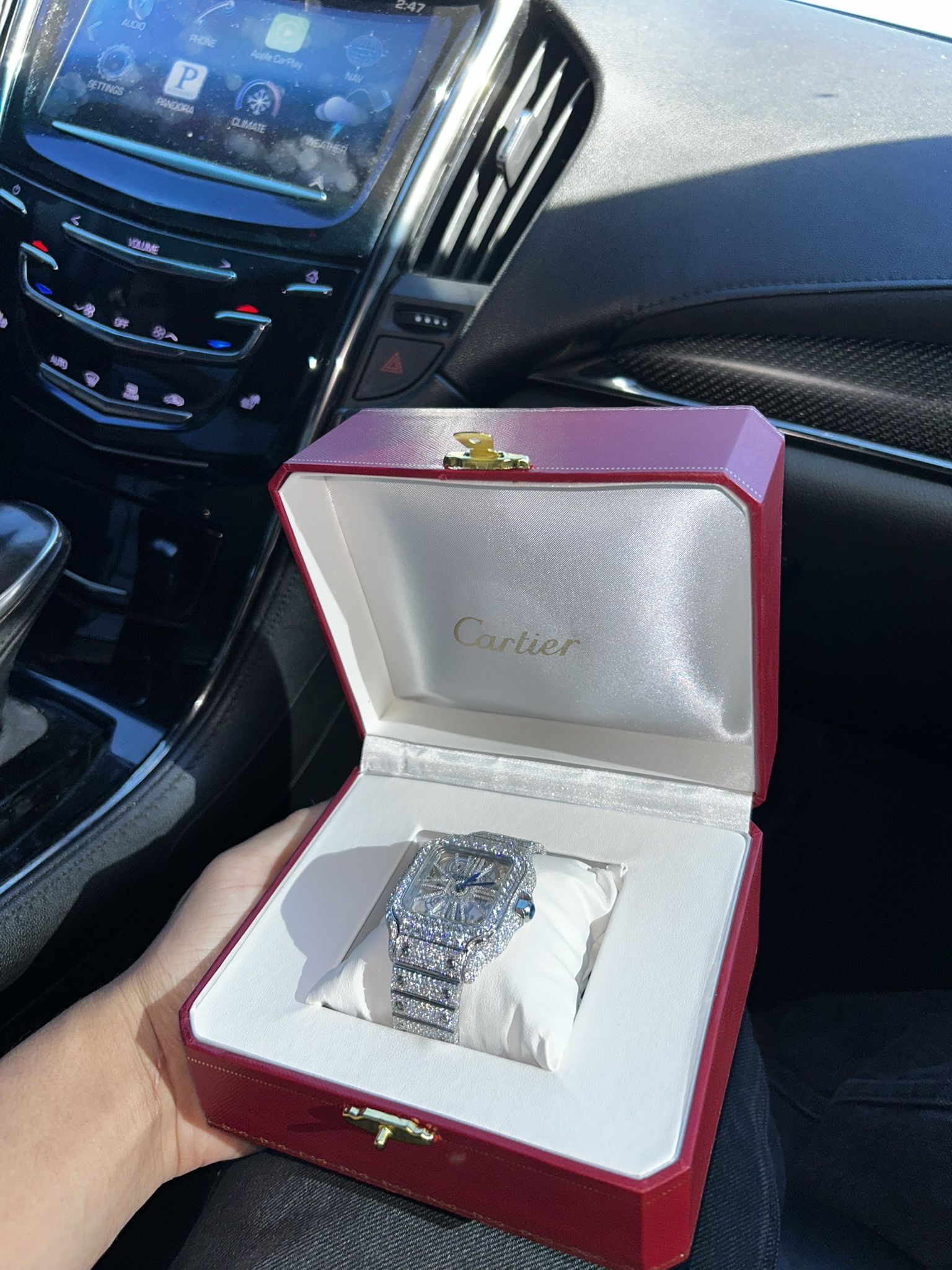 VVS MOISSANITE LUXURY WATCH (DIAMOND TESTER CERTIFIED)