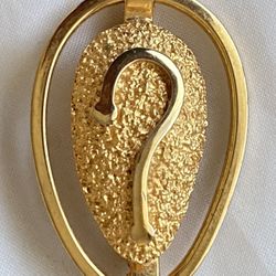 Vintage Tortolani Gold Tone Brooch