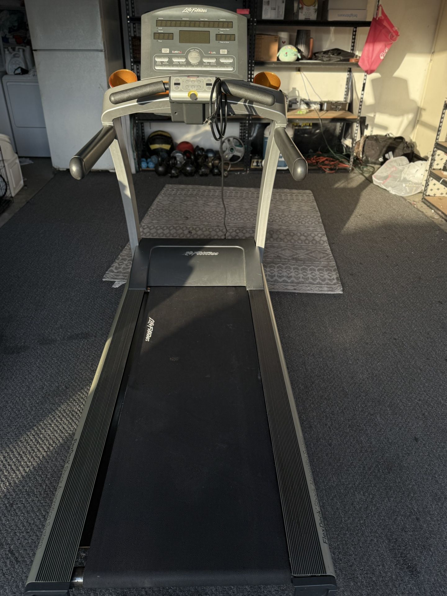Life Fitness T5-5 Treadmill – Slightly Used & Works Well