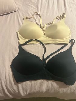 Victoria Secrets Wireless racer back bras Size 36D