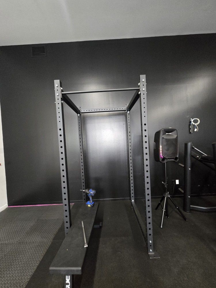 FRAY SQUAT RACK FOR SALE — COMMERCIAL GRADE