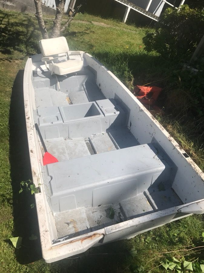 12ft sears gamefisher Tri hull fishing boat